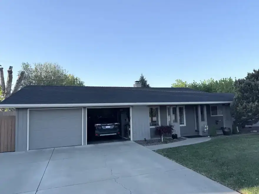 Finished single-storey home with a new dark roof
